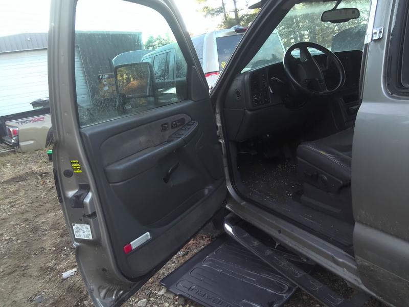 2003 GMC Sierra 2500  Photo 10