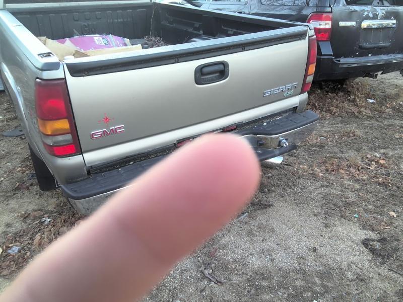 2003 GMC Sierra 2500  Photo 15