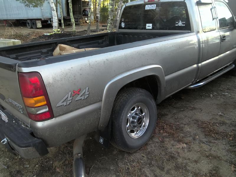 2003 GMC Sierra 2500  Photo 4