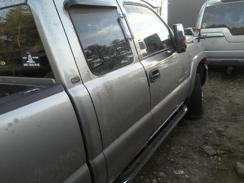 2003 GMC Sierra 2500  Photo 5