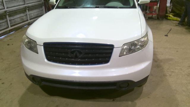 2003 Infiniti FX WHITE Photo 9