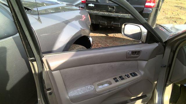 2003 Toyota Camry GOLD Photo 6