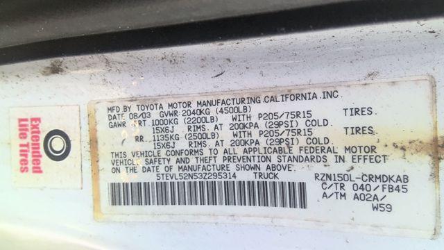2003 Toyota Tacoma Photo 8