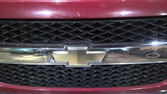 2004 Chevrolet Colorado RED Photo 3