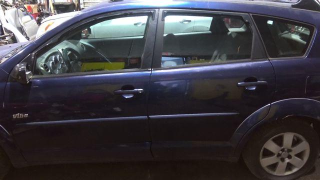 2004 Pontiac Vibe DARK BLUE Photo 2