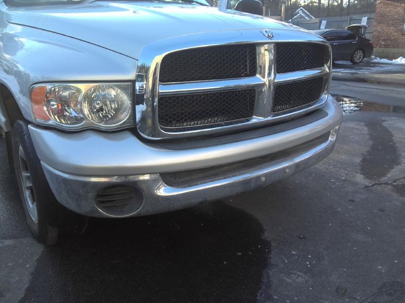2004 RAM 1500 SILVER Photo 4