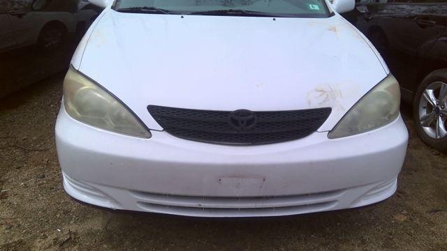 2004 Toyota Camry WHITE Photo 13