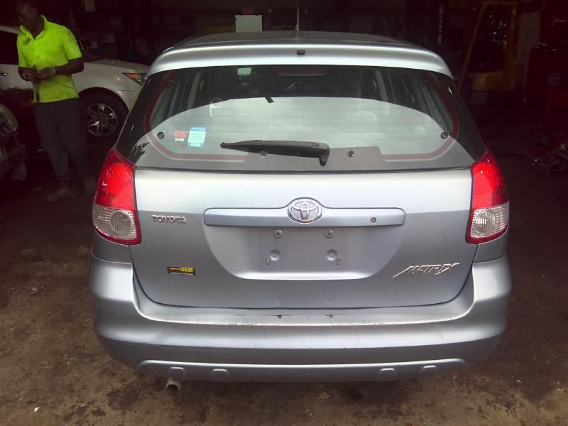 2004 Toyota Toyota Matrix LIGHT BLUE Photo 4