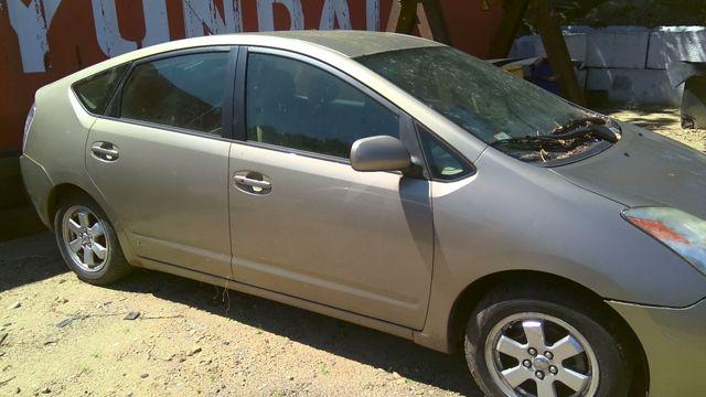 2004 Toyota Prius BRONZE Photo 9