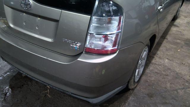 2004 Toyota Prius GOLD Photo 5