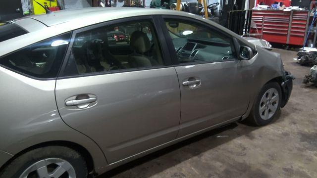2004 Toyota Prius GOLD Photo 7