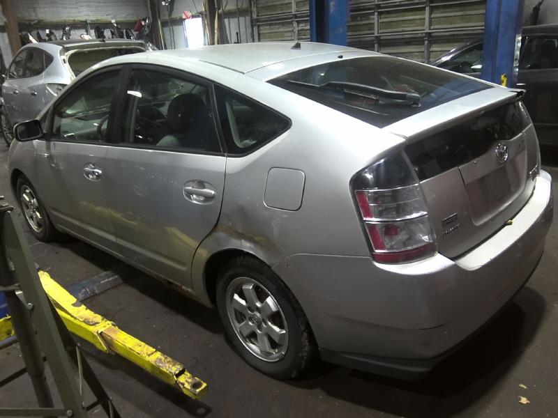 2004 Toyota Prius SILVER Photo 9