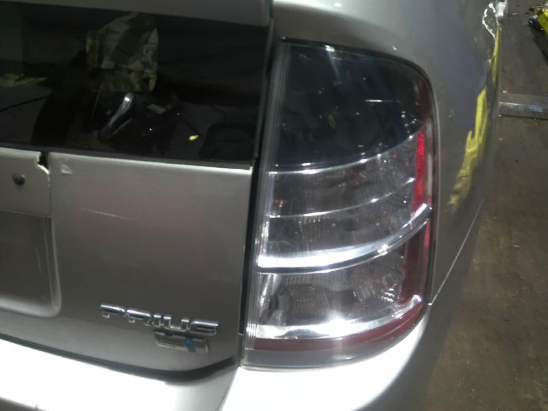 2004 Toyota Prius SILVER Photo 14