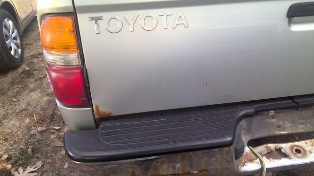 2004 Toyota Tacoma SILVER Photo 6