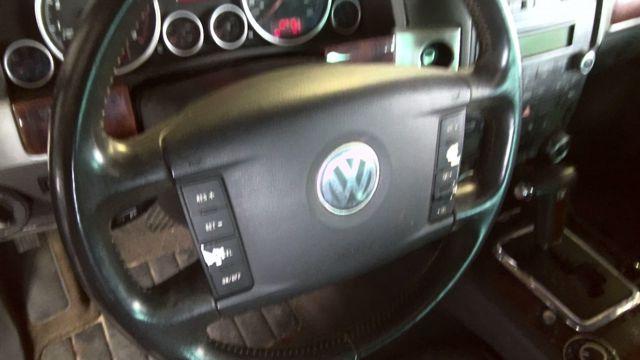 2004 Volkswagen Touareg BLUE Photo 12