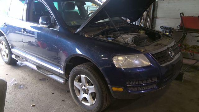 2004 Volkswagen Touareg BLUE Photo 14