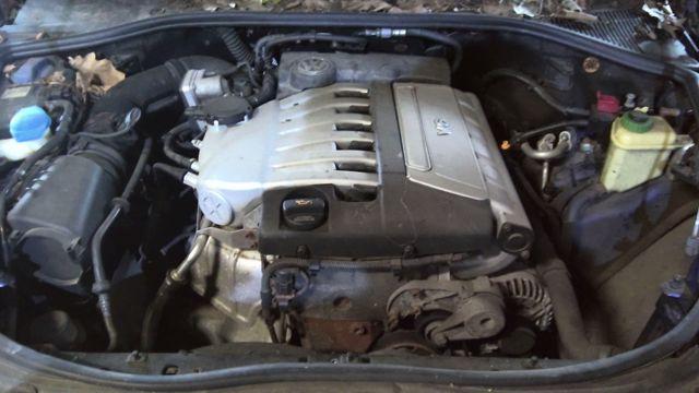 2004 Volkswagen Touareg BLUE Photo 5