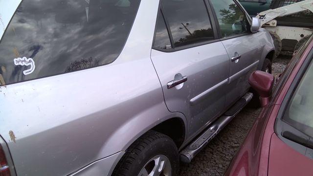 2005 Acura MDX SILVER Photo 2