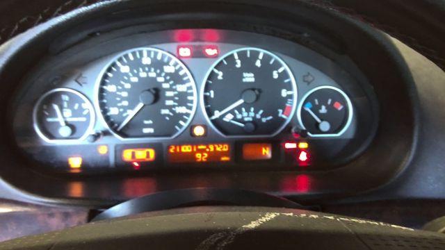 2005 BMW 330i WHITE Photo 10