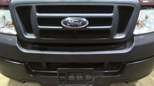 2005 Ford F-150 BURGUNDY Photo 2