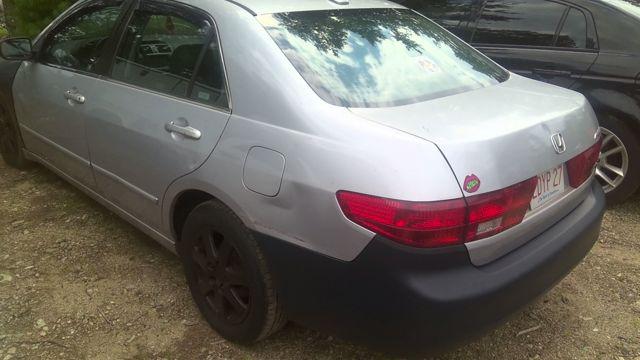 2005 Honda Accord SILVER Photo 3