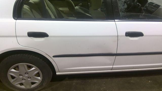 2005 Honda Civic WHITE Photo 2