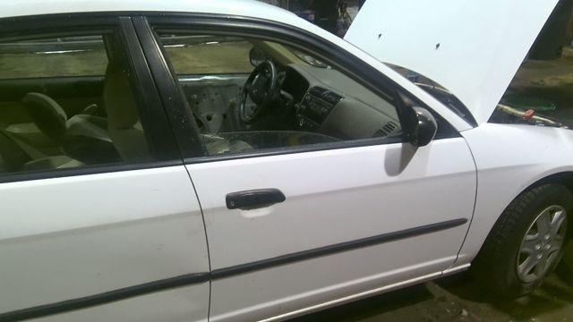 2005 Honda Civic WHITE Photo 3