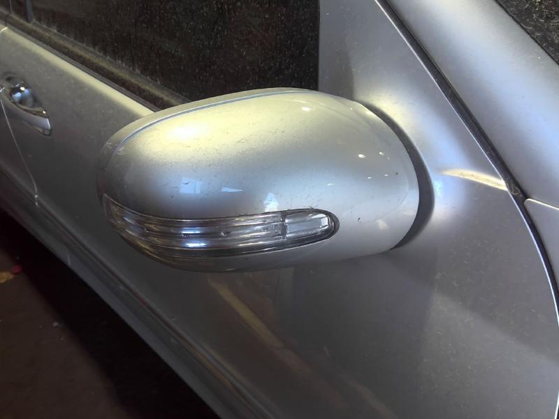 2005 Mercedes-Benz C-Class SILVER Photo 4