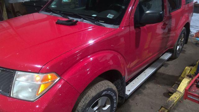 2005 Nissan Pathfinder RED Photo 13