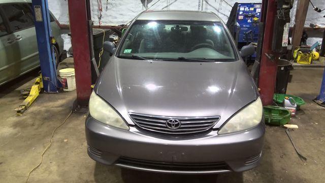 2005 Toyota Camry GRAY Photo 8