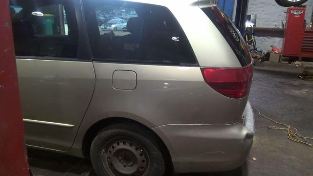 2005 Toyota Sienna GOLD Photo 4
