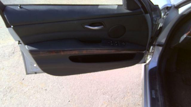 2006 BMW 325i Photo 12