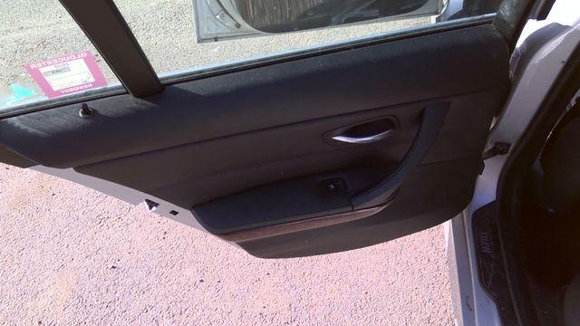 2006 BMW 325i Photo 2