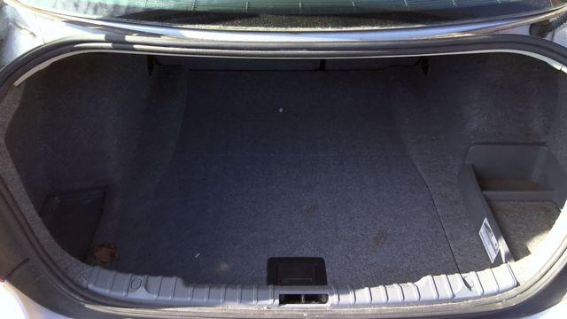 2006 BMW 325i Photo 4