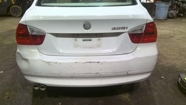 2006 BMW 325i WHITE Photo 2