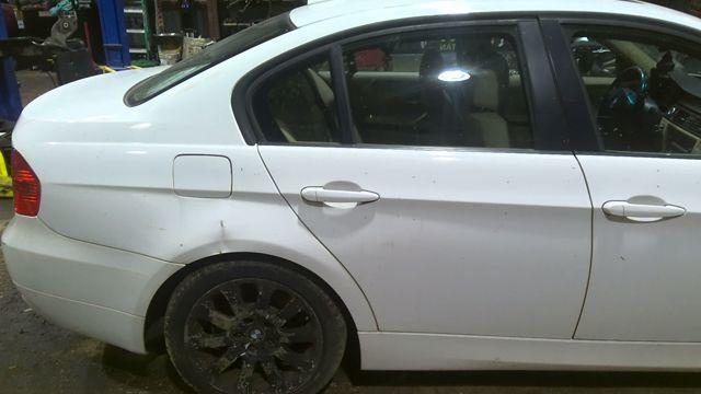 2006 BMW 325i WHITE Photo 5