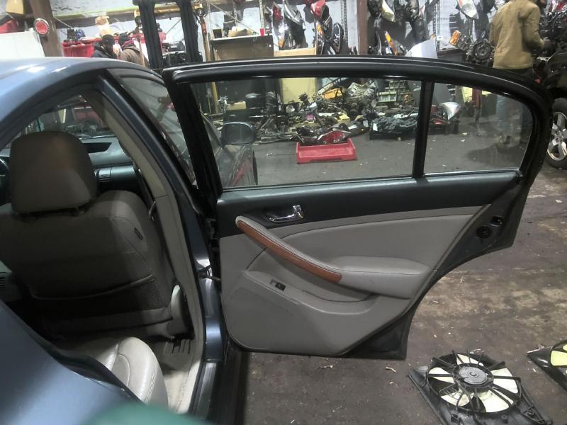 2006 Infiniti G35 LIGHT BLUE Photo 3