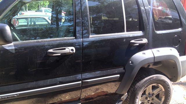 2006 Jeep Liberty BLACK Photo 11