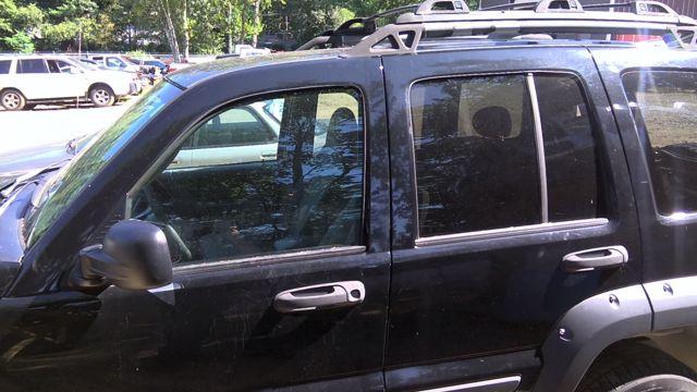 2006 Jeep Liberty BLACK Photo 12
