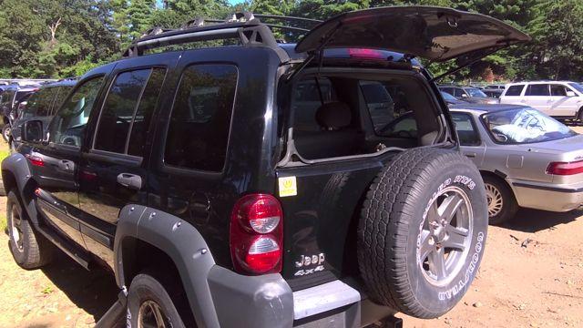 2006 Jeep Liberty BLACK Photo 2