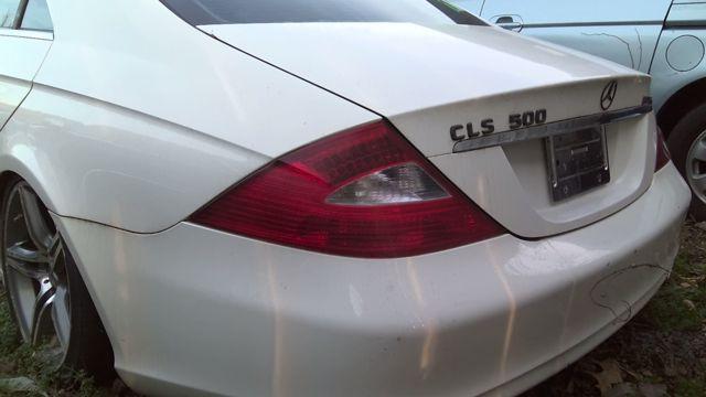 2006 Mercedes-Benz CLS WHITE Photo 9