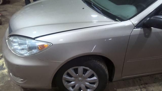 2006 Toyota Camry GOLD Photo 10
