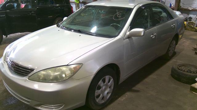 2006 Toyota Camry SILVER Photo 12
