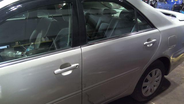 2006 Toyota Camry SILVER Photo 2