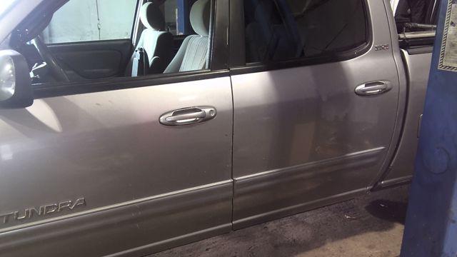 2006 Toyota Tundra SILVER Photo 11
