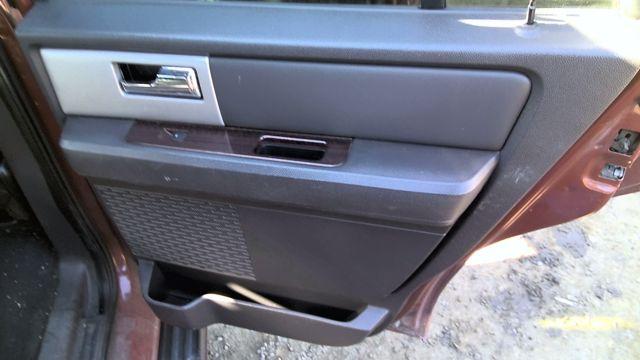 2007 Ford Expedition RED Photo 6