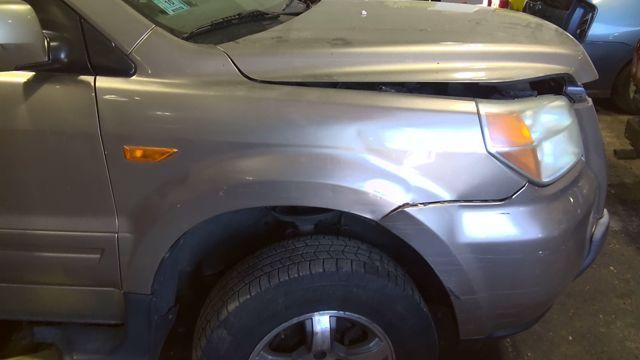 2007 Honda Pilot GOLD Photo 8