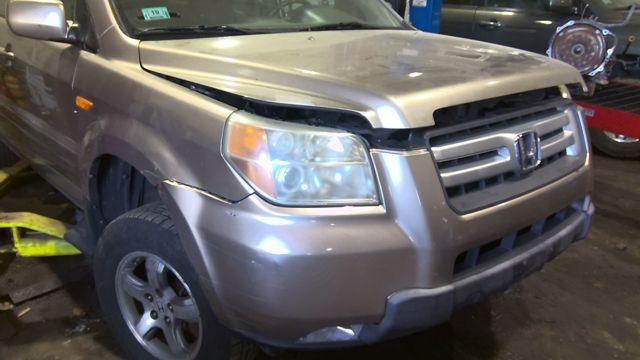 2007 Honda Pilot GOLD Photo 10