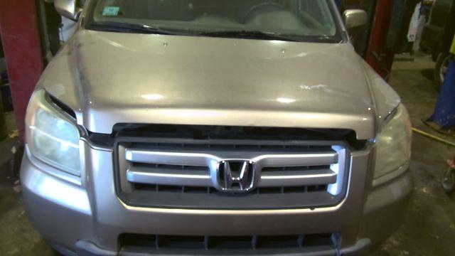 2007 Honda Pilot GOLD Photo 12