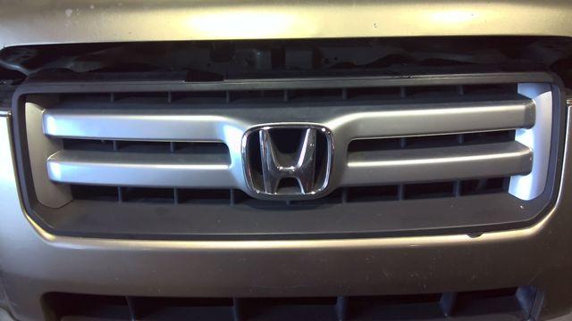 2007 Honda Pilot GOLD Photo 13